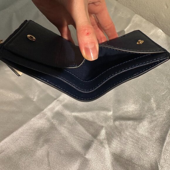 Tory Burch Colorblock Wallet - Picture 5 of 5